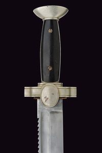 Pugnale da truppa della Croce Rossa  - Asta La Collezione di Armi Antiche di un Gentiluomo Californiano - Associazione Nazionale - Case d'Asta italiane