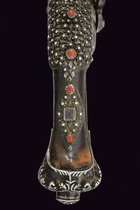 Bellissima pistola a pietra focaia in stile Ali Pasha con fornimenti in argento  - Asta La Collezione di Armi Antiche di un Gentiluomo Californiano - Associazione Nazionale - Case d'Asta italiane