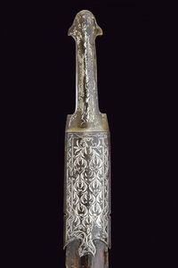 Qama con decorazioni in argento  - Asta La Collezione di Armi Antiche di un Gentiluomo Californiano - Associazione Nazionale - Case d'Asta italiane