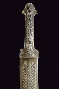 Qama con decorazioni in argento  - Asta La Collezione di Armi Antiche di un Gentiluomo Californiano - Associazione Nazionale - Case d'Asta italiane