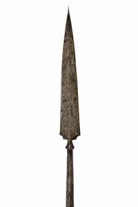 Lancia incisa  - Asta La Collezione di Armi Antiche di un Gentiluomo Californiano - Associazione Nazionale - Case d'Asta italiane