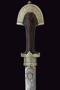 Lungo pugnale  - Asta La Collezione di Armi Antiche di un Gentiluomo Californiano - Associazione Nazionale - Case d'Asta italiane