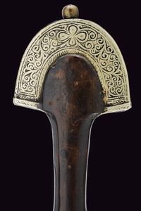 Lungo pugnale  - Asta La Collezione di Armi Antiche di un Gentiluomo Californiano - Associazione Nazionale - Case d'Asta italiane