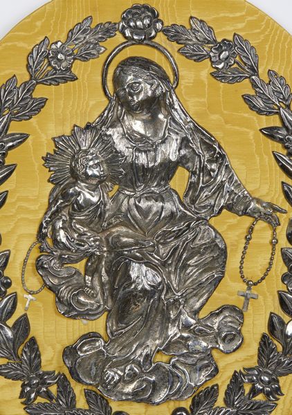 ARGENTIERE ITALIANO DEL XVIII-XIX SECOLO : Madonna con Bambino in lamina dargento entro ghirlanda floreale  - Asta Asta 502 | ARTE ANTICA E DEL XIX SECOLO Online - Associazione Nazionale - Case d'Asta italiane