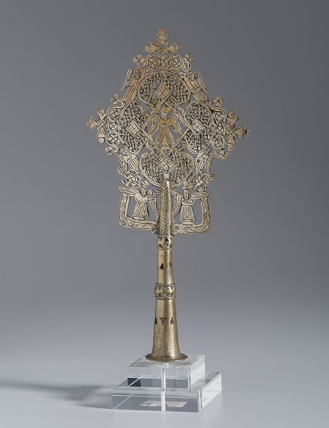 MANIFATTURA ETIOPE, PROBABILMENTE XIX SECOLO : Croce processionale copta in metallo argentato e inciso  - Asta Asta 502 | ARTE ANTICA E DEL XIX SECOLO Online - Associazione Nazionale - Case d'Asta italiane