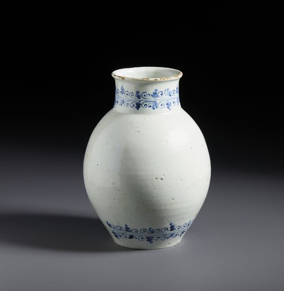 MANIFATTURA LIGURE DEL XVIII SECOLO : Vaso in maiolica con motivo circolare fitomorfo a doppia fascia nei toni del blu  - Asta Asta 502 | ARTE ANTICA E DEL XIX SECOLO Online - Associazione Nazionale - Case d'Asta italiane