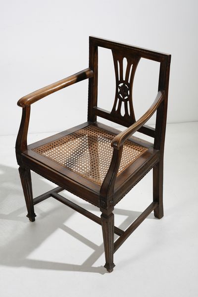 MANIFATTURA ITALIANA DEL XIX SECOLO : Salotto composto da due divanetti e coppia di poltrone in noce, schienali a giorno, gambe troncopiramidali unite da traverse  - Asta Asta 502 | ARTE ANTICA E DEL XIX SECOLO Online - Associazione Nazionale - Case d'Asta italiane