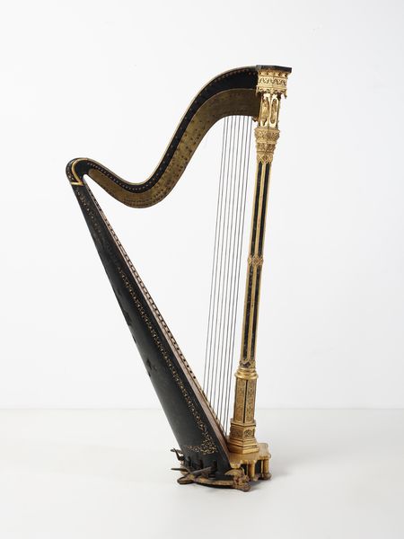 RARD SBASTIAN (1752 - 1831) : Arpa in legno intagliato, parzialmente dorato ed ebanizzato, inserti in ottone  - Asta Asta 502 | ARTE ANTICA E DEL XIX SECOLO Online - Associazione Nazionale - Case d'Asta italiane