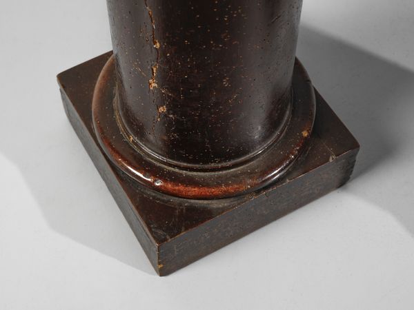 MANIFATTURA CINESE DEL XX SECOLO : Coppia di aironi in ceramica policroma e invetriata, assemblati su colonne in legno patinato di differente manifattura  - Asta Asta 502 | ARTE ANTICA E DEL XIX SECOLO Online - Associazione Nazionale - Case d'Asta italiane