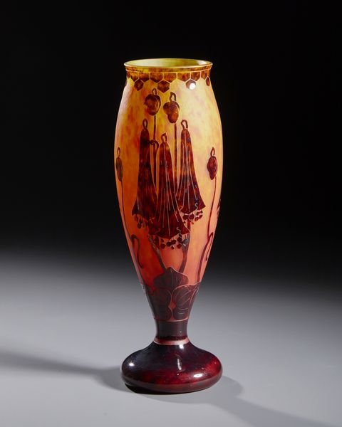 LE VERRE FRANCAIS : Vaso a balaustro in vetro finemente inciso all'acido con fiori di datura nei toni bruno arancio su fondo arancio e giallo  - Asta Asta 502 | ARTE ANTICA E DEL XIX SECOLO Online - Associazione Nazionale - Case d'Asta italiane