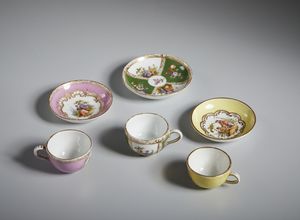 MANIFATTURA DEL XVIII-XIX SECOLO : Gruppo di sette tazzine in porcellana in miniatura, varie manifatture  - Asta Asta 502 | ARTE ANTICA E DEL XIX SECOLO Online - Associazione Nazionale - Case d'Asta italiane