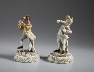 MANIFATTURA DEL XIX-XX SECOLO : Coppia di figure di musicanti zoomorfi in porcellana policroma  - Asta Asta 502 | ARTE ANTICA E DEL XIX SECOLO Online - Associazione Nazionale - Case d'Asta italiane