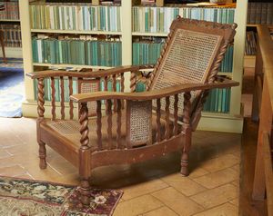 MANIFATTURA DEL XX SECOLO - Chaise-longue in legno con schienale regolabile, seduta e schienale in paglia di Vienna