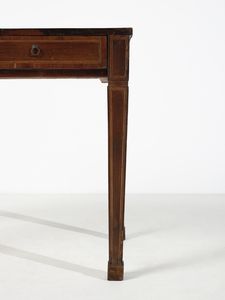 MANIFATTURA DEL XIX SECOLO : Consolle lastronata e filettata, cassetto sul fronte e gambe troncopiramidali  - Asta Asta 502 | ARTE ANTICA E DEL XIX SECOLO Online - Associazione Nazionale - Case d'Asta italiane