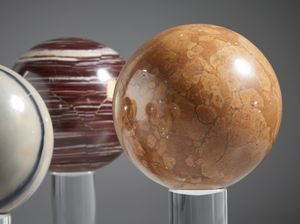 MANIFATTURA DEL XX SECOLO : Sette sfere in pietre, marmi e minerali  - Asta Asta 502 | ARTE ANTICA E DEL XIX SECOLO Online - Associazione Nazionale - Case d'Asta italiane