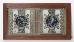 CAMBELLOTTI DUILIO (1876 - 1960) : Nello stile di. Due vetrate policrome legate a piombo raffiguranti medaglioni con animali, entro telaio in legno  - Asta Asta 502 | ARTE ANTICA E DEL XIX SECOLO Online - Associazione Nazionale - Case d'Asta italiane