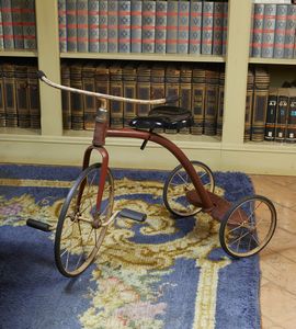 MANIFATTURA DEL XX SECOLO - Triciclo Gartons Streamline in metallo verniciato