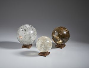 MANIFATTURA DEL XX SECOLO : Tre sfere in quarzo con inclusioni  - Asta Asta 502 | ARTE ANTICA E DEL XIX SECOLO Online - Associazione Nazionale - Case d'Asta italiane