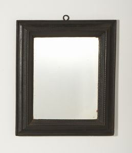 MANIFATTURA DEL XVII-XVIII SECOLO : Cornice in legno ebanizzato con specchio  - Asta Asta 502 | ARTE ANTICA E DEL XIX SECOLO Online - Associazione Nazionale - Case d'Asta italiane