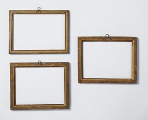 MANIFATTURA VENETA DEL XVIII SECOLO : Tre cornici in legno intagliato, laccato e parzialmente dorato  - Asta Asta 502 | ARTE ANTICA E DEL XIX SECOLO Online - Associazione Nazionale - Case d'Asta italiane