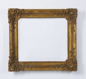 MANIFATTURA FRANCESE DELLA MET DEL XIX SECOLO - Cornice in legno e pastiglia dorata