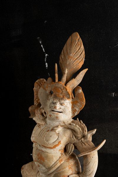 Figura di guerriero in terracotta con tracce di policromia, Cina, Dinastia Tang (618-906)  - Asta Fine Asian Works of Art - Associazione Nazionale - Case d'Asta italiane