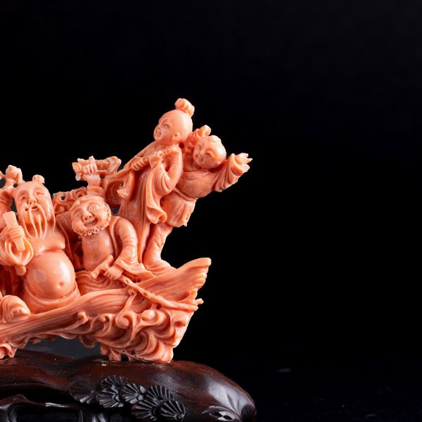 Figura in corallo raffigurante barca con immortali, Cina, XIX secolo  - Asta Fine Asian Works of Art - Associazione Nazionale - Case d'Asta italiane