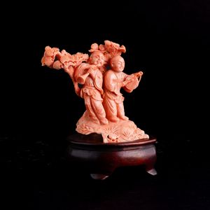 Gruppo in corallo raffigurante due personaggi con strumenti musicali, Cina, XIX secolo  - Asta Fine Asian Works of Art - Associazione Nazionale - Case d'Asta italiane