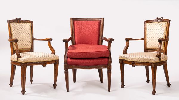 Lotto composto da una coppia di poltrone e da una poltrona singola, secolo XVIII/XIX  - Asta Incanti d'Arte - Associazione Nazionale - Case d'Asta italiane