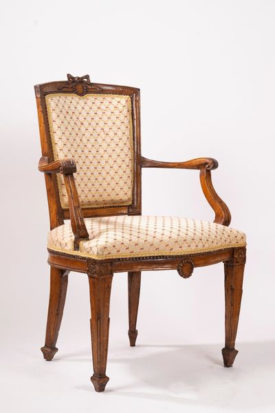 Lotto composto da una coppia di poltrone e da una poltrona singola, secolo XVIII/XIX  - Asta Incanti d'Arte - Associazione Nazionale - Case d'Asta italiane