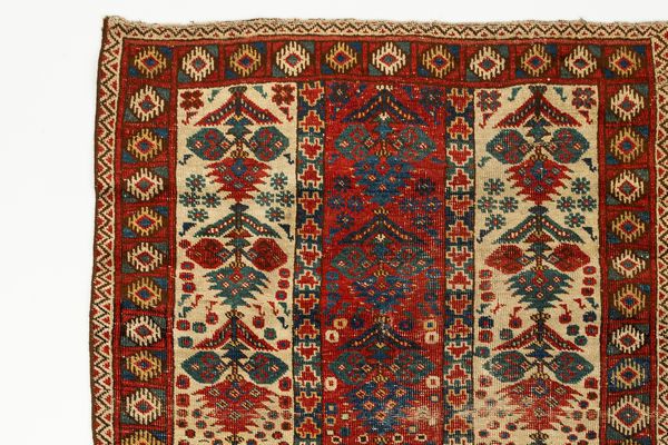 Lotto composto da sette tappeti  - Asta Incanti d'Arte - Associazione Nazionale - Case d'Asta italiane