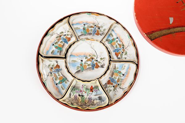Portavivande in ceramica smaltata  - Asta Incanti d'Arte - Associazione Nazionale - Case d'Asta italiane