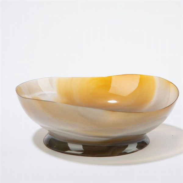 Coppetta in agata grigia scavata, attribuita ad Alfredo Ravasco (Genova 1873-1958)  - Asta Incanti d'Arte - Associazione Nazionale - Case d'Asta italiane