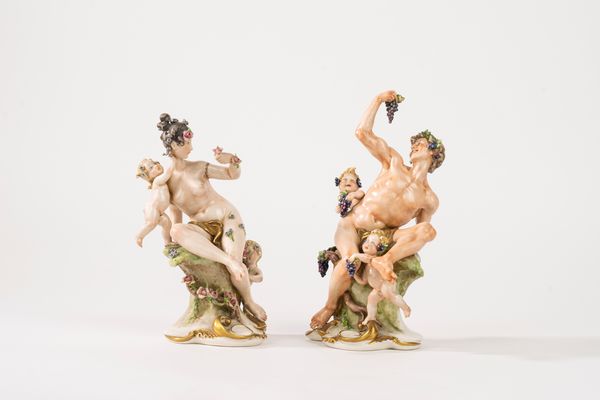 Coppia di sculture in porcellana policroma,  raffiguranti Bacco e Flora, secolo XX  - Asta Incanti d'Arte - Associazione Nazionale - Case d'Asta italiane