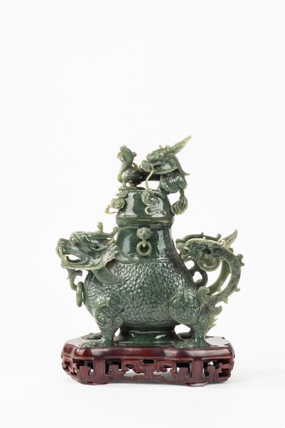 Incensiere in pietra dura a forma di qilin  - Asta Incanti d'Arte - Associazione Nazionale - Case d'Asta italiane