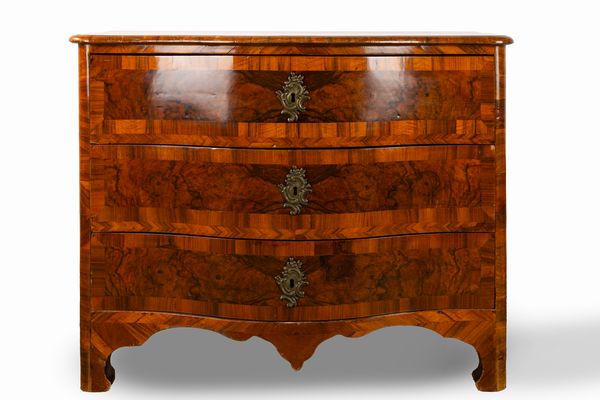 Cassettone Luigi XV, secolo XVIII  - Asta Incanti d'Arte - Associazione Nazionale - Case d'Asta italiane