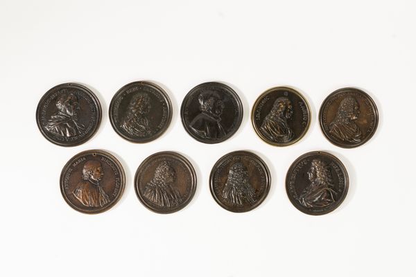 Lotto di nove medaglie commemorative in bronzo. Fine secolo XVII/metà secolo XVIII  - Asta Incanti d'Arte - Associazione Nazionale - Case d'Asta italiane