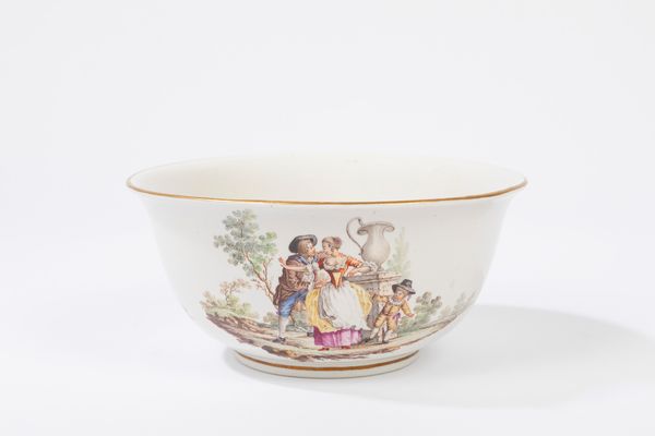 Ciotola in porcellana policroma, fine XVIII/inizio XIX secolo  - Asta Incanti d'Arte - Associazione Nazionale - Case d'Asta italiane