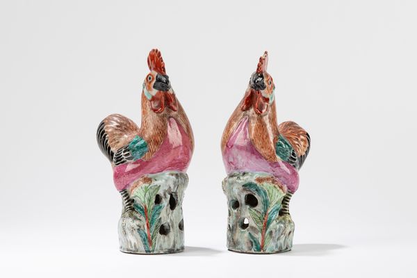 Coppia di galli in porcellana famiglia rosa  - Asta Incanti d'Arte - Associazione Nazionale - Case d'Asta italiane