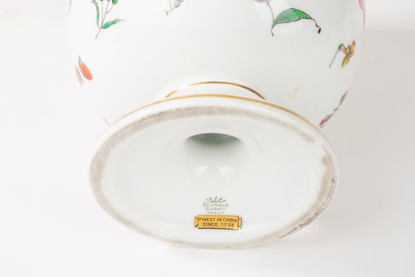 Rinfrescatoio in porcellana policroma, manifattura Richard Ginori, secolo XX  - Asta Incanti d'Arte - Associazione Nazionale - Case d'Asta italiane