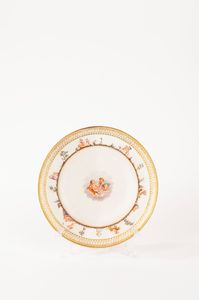 Set di sei piatti in porcellana policroma, manifattura di Meissen, secolo XIX  - Asta Incanti d'Arte - Associazione Nazionale - Case d'Asta italiane
