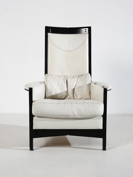 UMBERTO ASNAGO : Poltrona mod. Peggy per Giorgetti.  - Asta Asta 503 | DESIGN E ARTI DECORATIVE DEL NOVECENTO Virtuale - Associazione Nazionale - Case d'Asta italiane