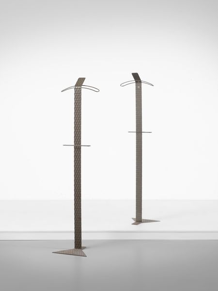 MAURIZIO PEREGALLI : Coppia di appendiabiti per Zeus.  - Asta Asta 503 | DESIGN E ARTI DECORATIVE DEL NOVECENTO Virtuale - Associazione Nazionale - Case d'Asta italiane