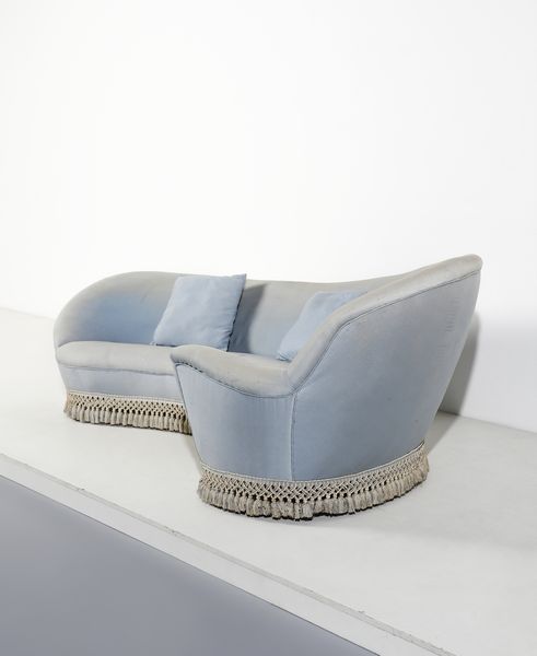 FEDERICO MUNARI : Divano curvo.  - Asta Asta 503 | DESIGN E ARTI DECORATIVE DEL NOVECENTO Virtuale - Associazione Nazionale - Case d'Asta italiane