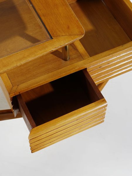 MARIO GOTTARDI : nello stile di. Tavolino da salotto.  - Asta Asta 503 | DESIGN E ARTI DECORATIVE DEL NOVECENTO Virtuale - Associazione Nazionale - Case d'Asta italiane