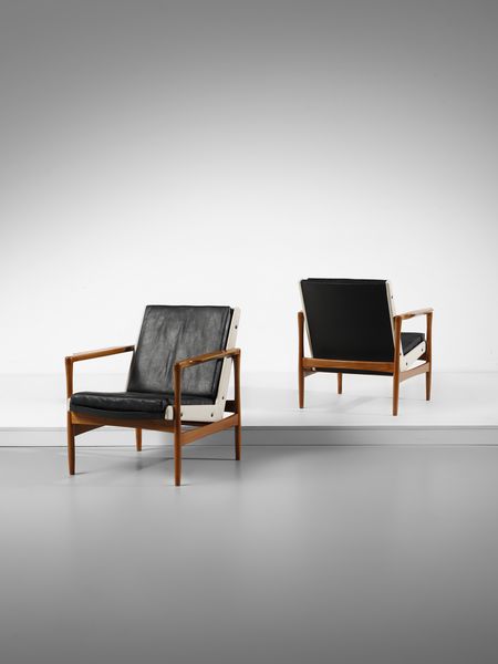 MANIFATTURA ITALIANA : Coppia di poltrone.  - Asta Asta 503 | DESIGN E ARTI DECORATIVE DEL NOVECENTO Virtuale - Associazione Nazionale - Case d'Asta italiane