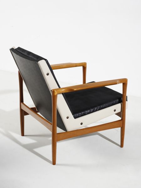 MANIFATTURA ITALIANA : Coppia di poltrone.  - Asta Asta 503 | DESIGN E ARTI DECORATIVE DEL NOVECENTO Virtuale - Associazione Nazionale - Case d'Asta italiane