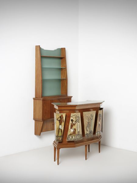 GRUPPO DECALAGE : Mobile bar con ante a decori egizi.  - Asta Asta 503 | DESIGN E ARTI DECORATIVE DEL NOVECENTO Virtuale - Associazione Nazionale - Case d'Asta italiane