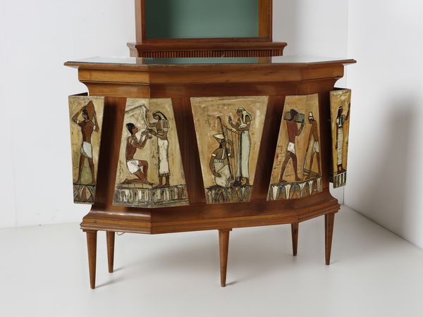GRUPPO DECALAGE : Mobile bar con ante a decori egizi.  - Asta Asta 503 | DESIGN E ARTI DECORATIVE DEL NOVECENTO Virtuale - Associazione Nazionale - Case d'Asta italiane