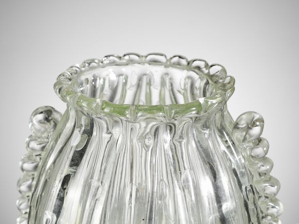 MANIFATTURA MURANESE : Vaso ovoidale costolato decorato da morise.  - Asta Asta 503 | DESIGN E ARTI DECORATIVE DEL NOVECENTO Virtuale - Associazione Nazionale - Case d'Asta italiane